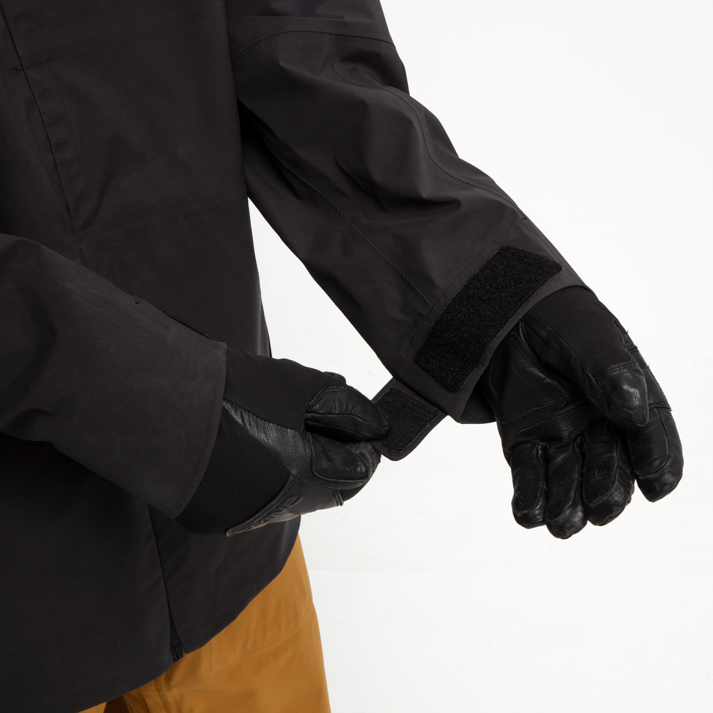 Forum snowboard 3 layer all-mountain jacket cuff in black.