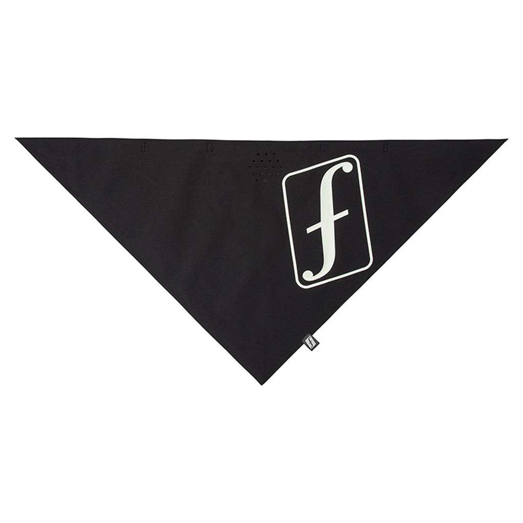 Forum snowboard 3-layer bandana front in black and greenlight.